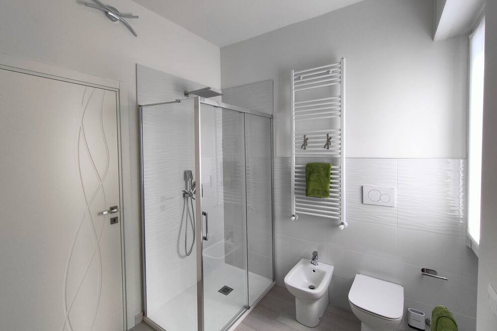 Photo of Bathroom in Rho