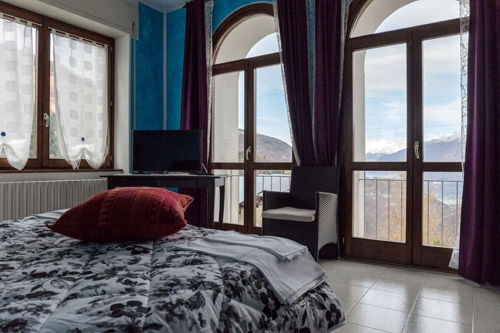 Photo of Bedroom in Albaredo per San Marco
