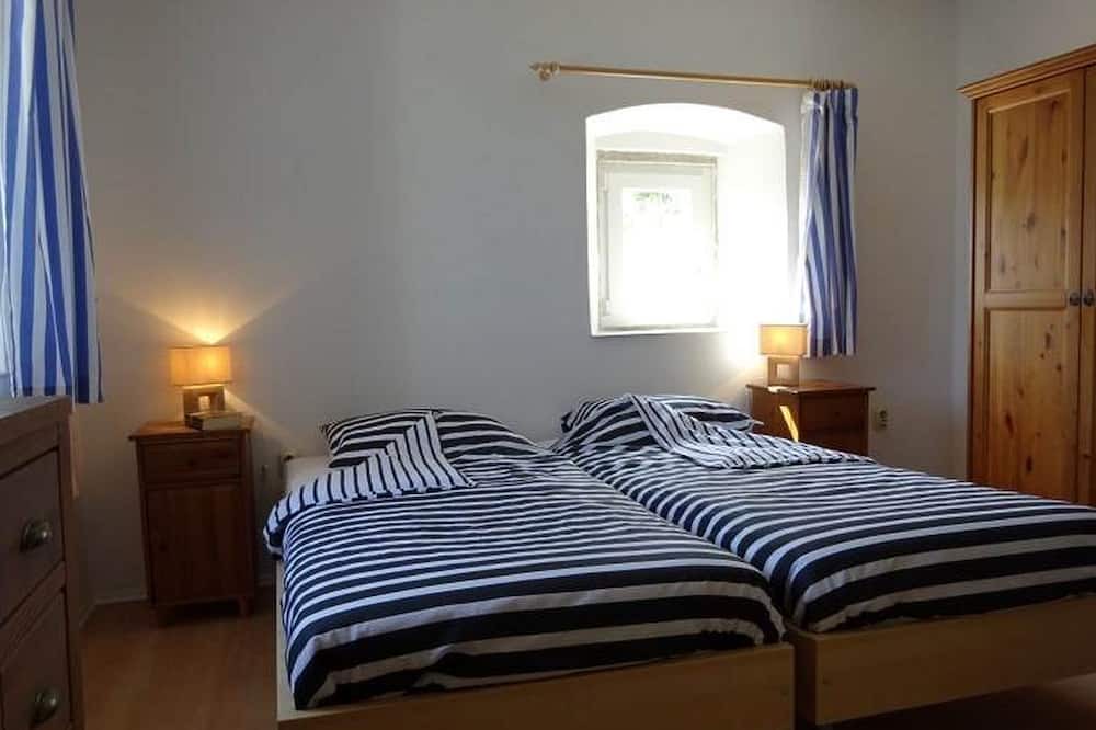 Photo of Bedroom in Brusimpiano