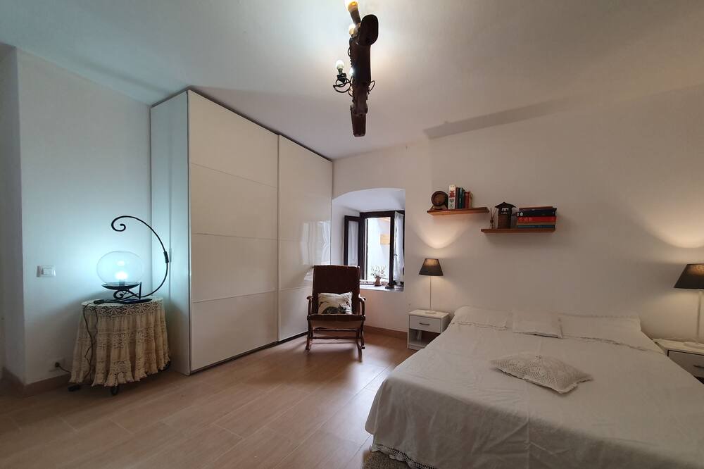 Photo of Bedroom in Endine Gaiano