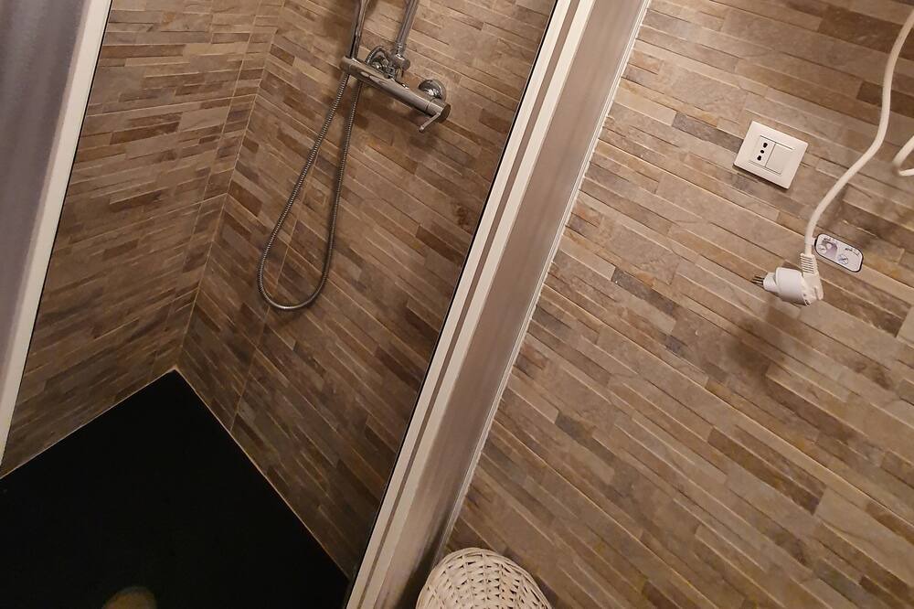 Photo of Bathroom in Endine Gaiano