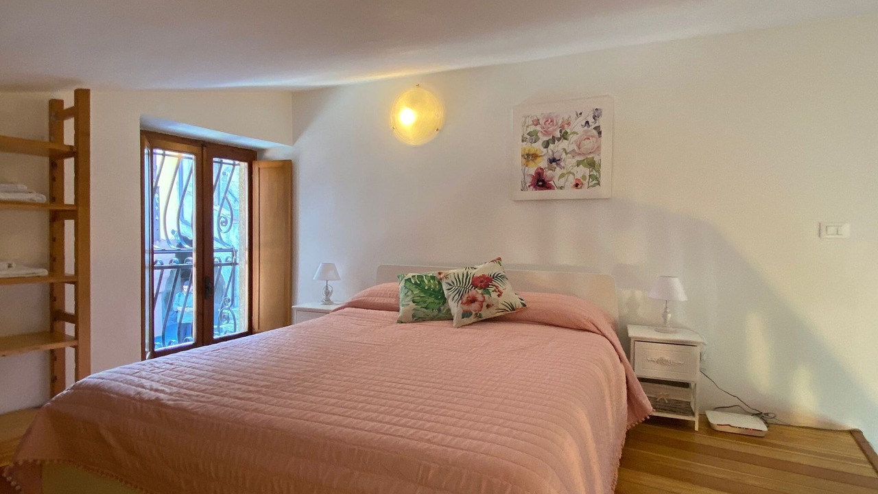 Photo of Bedroom in Marone
