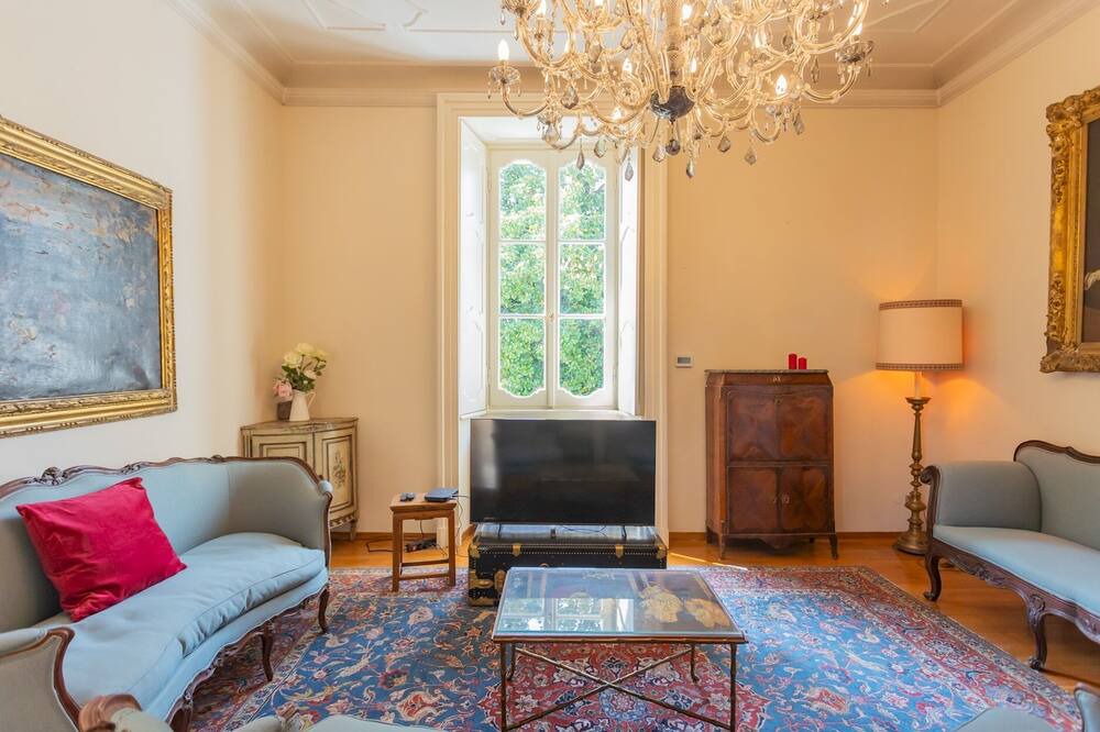 Photo of Livingroom in San Fermo della Battaglia