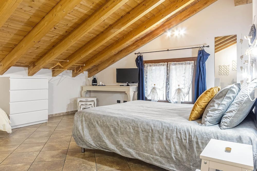 Photo of Bedroom in Cardano al Campo
