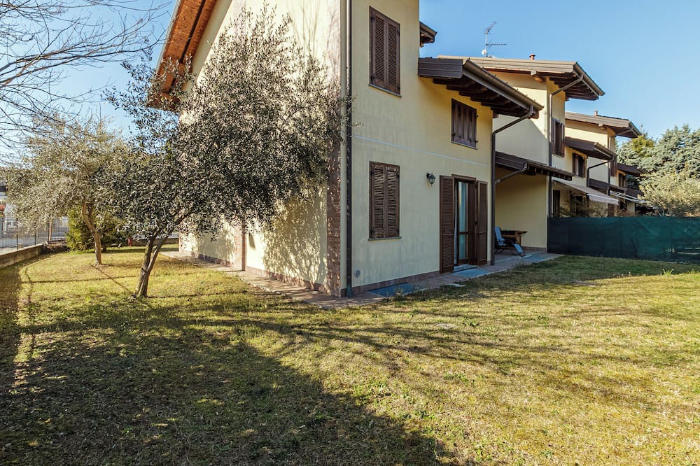Photo of Outdoor in Cardano al Campo