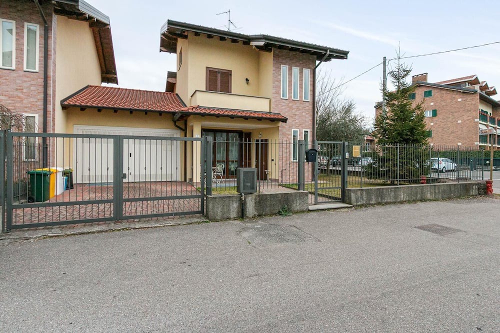 Photo of Outdoor in Cardano al Campo