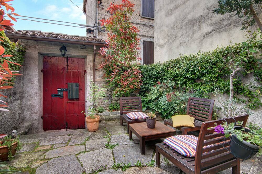 Photo of Outdoor in Naggio