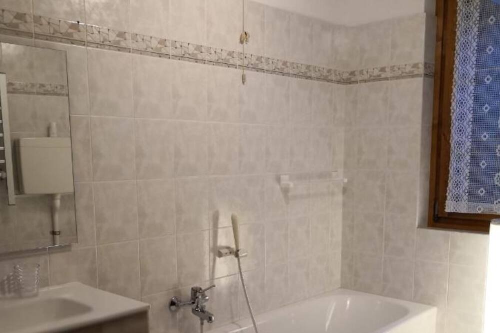 Photo of Bathroom in Caspoggio