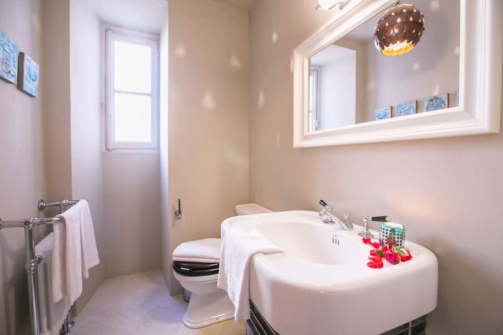 Photo of Bathroom in Fiumelatte