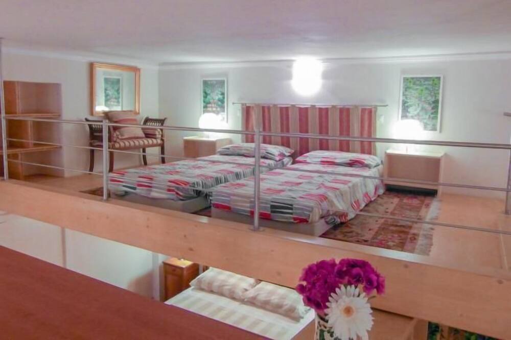 Photo of Bedroom in Domaso
