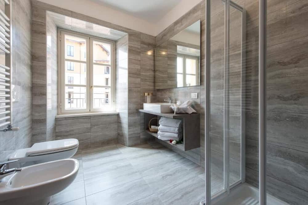 Photo of Bathroom in Cadenabbia