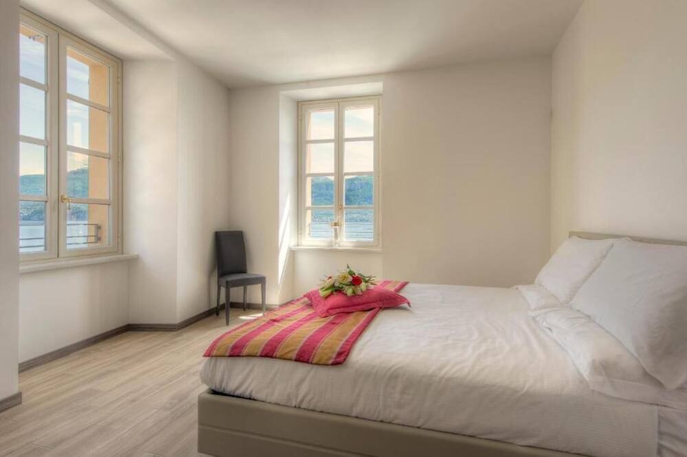 Photo of Bedroom in Cadenabbia