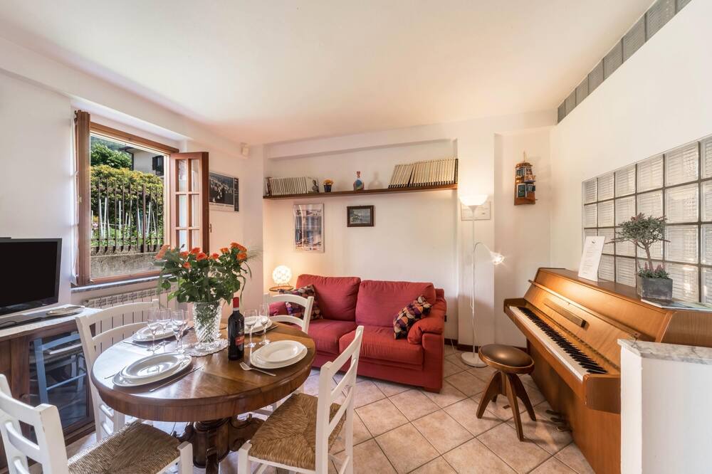 Photo of Livingroom in Dervio