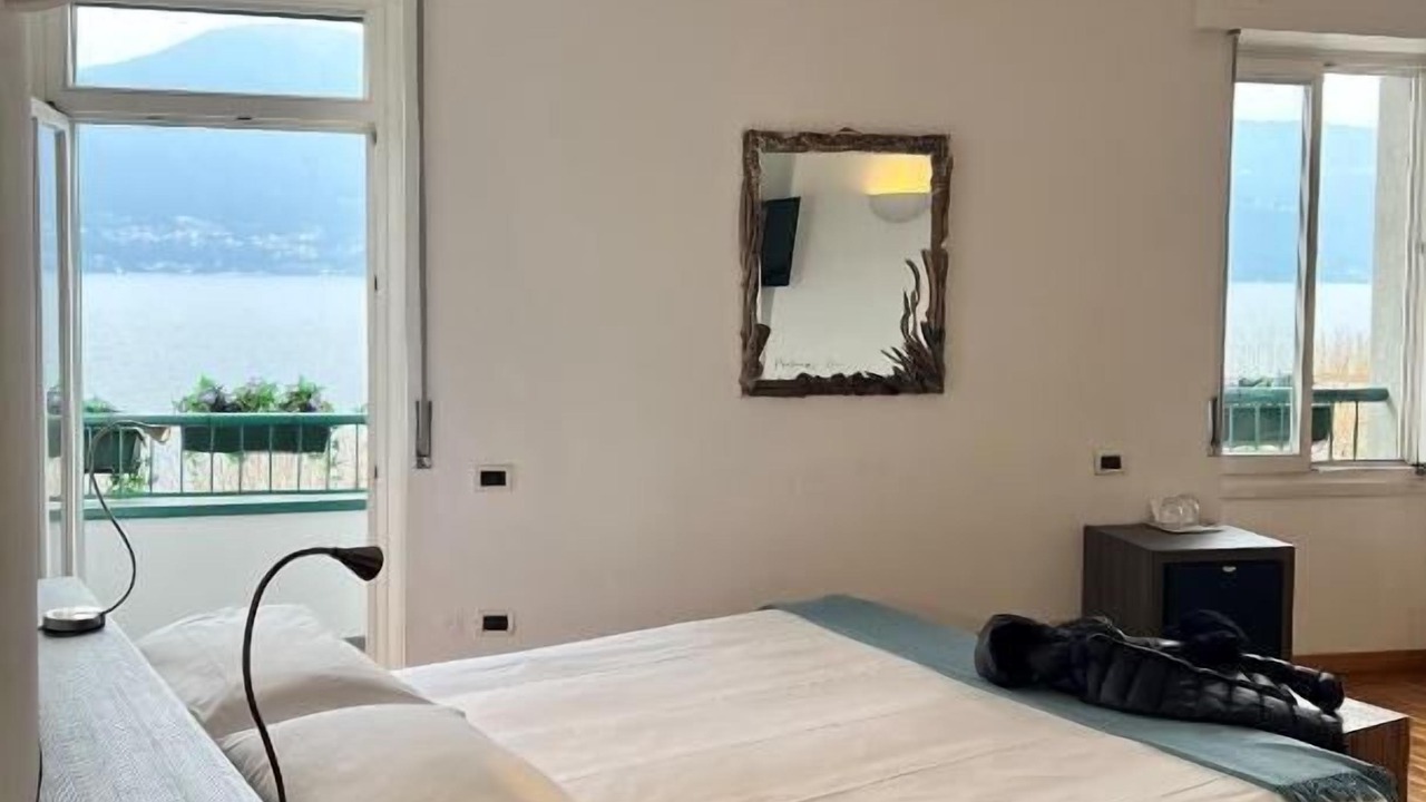 Photo of Bedroom in Porto Valtravaglia