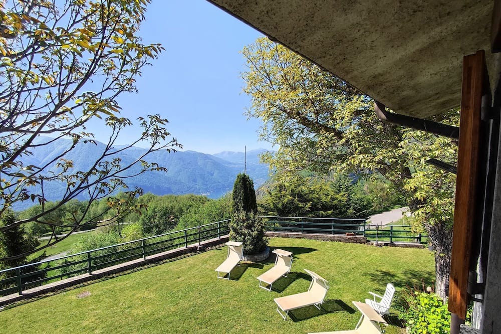 Photo of Outdoor in Corrido