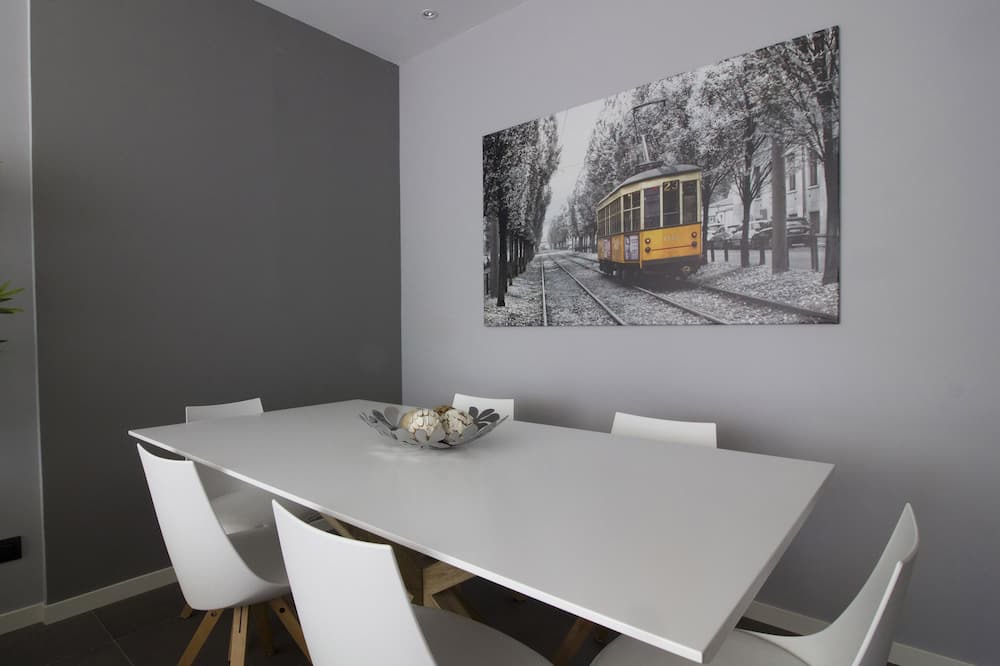 Photo of Kitchen in Magenta