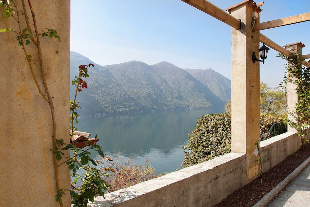 Photo of Patio Balcony in Albogasio