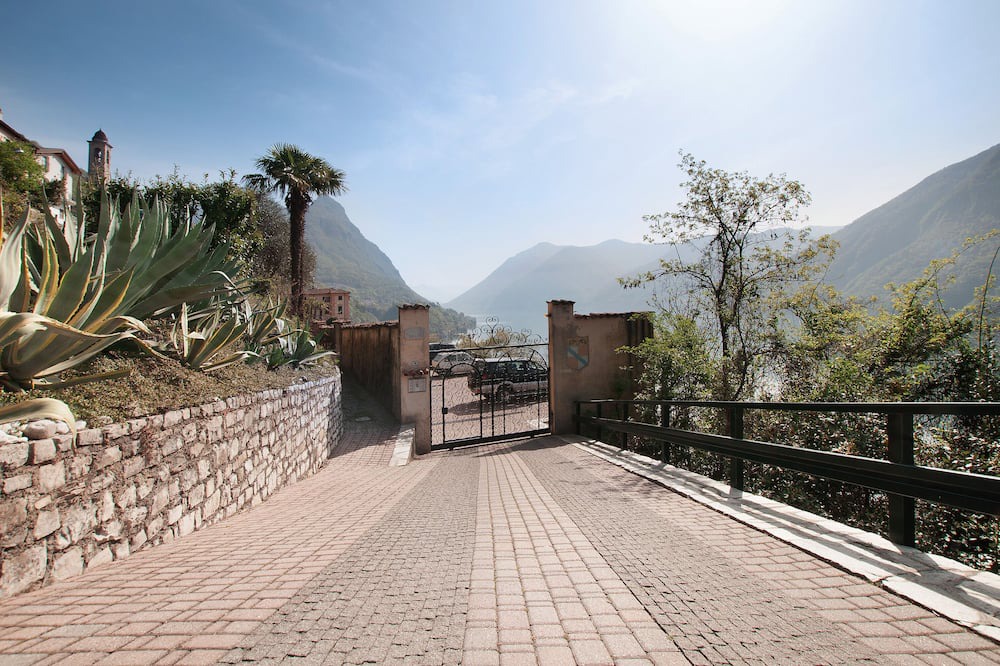 Photo of Patio Balcony in Albogasio