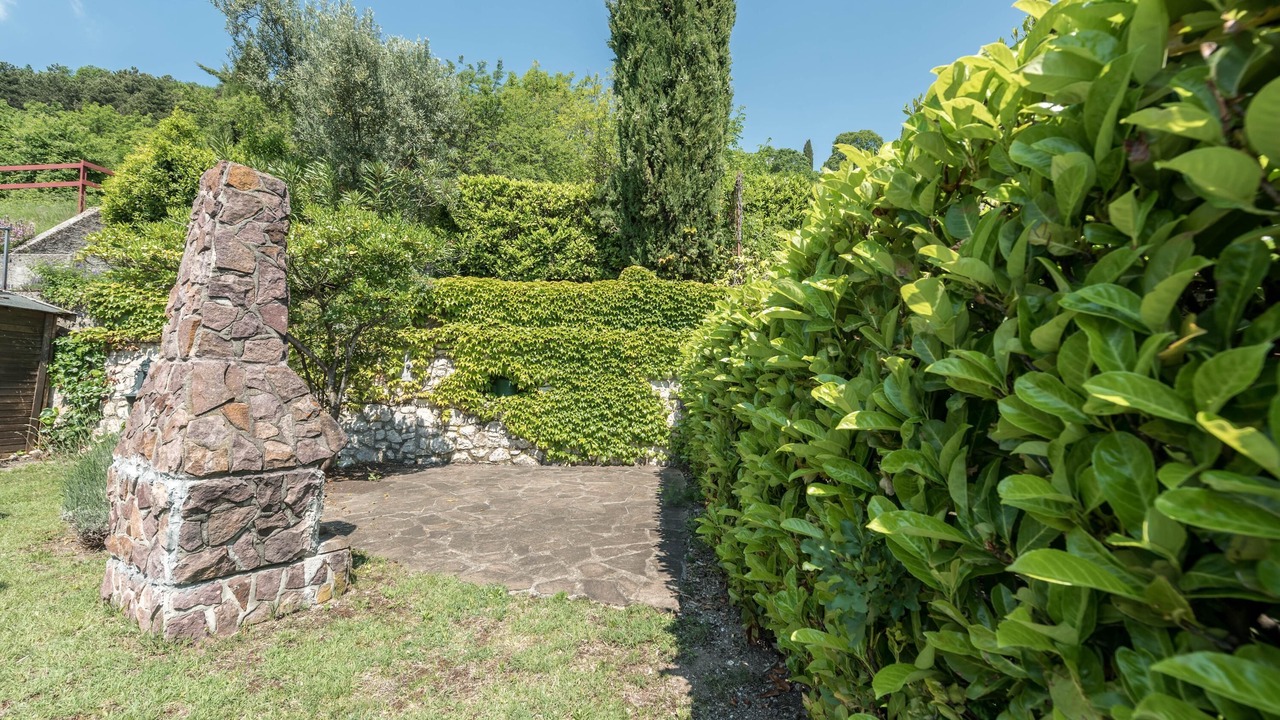 Photo of Outdoor in Aer