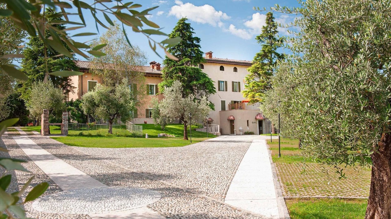 Photo of Outdoor in Santigaro