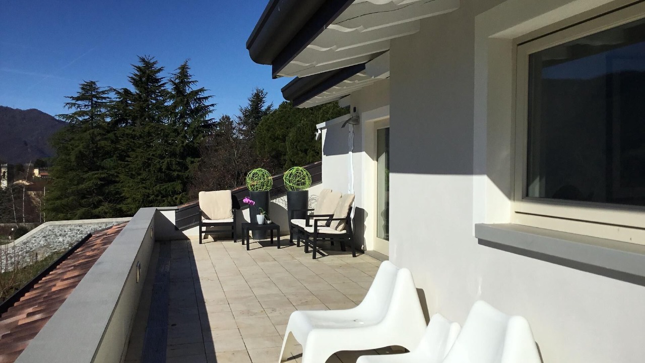 Photo of Outdoor in Esmate