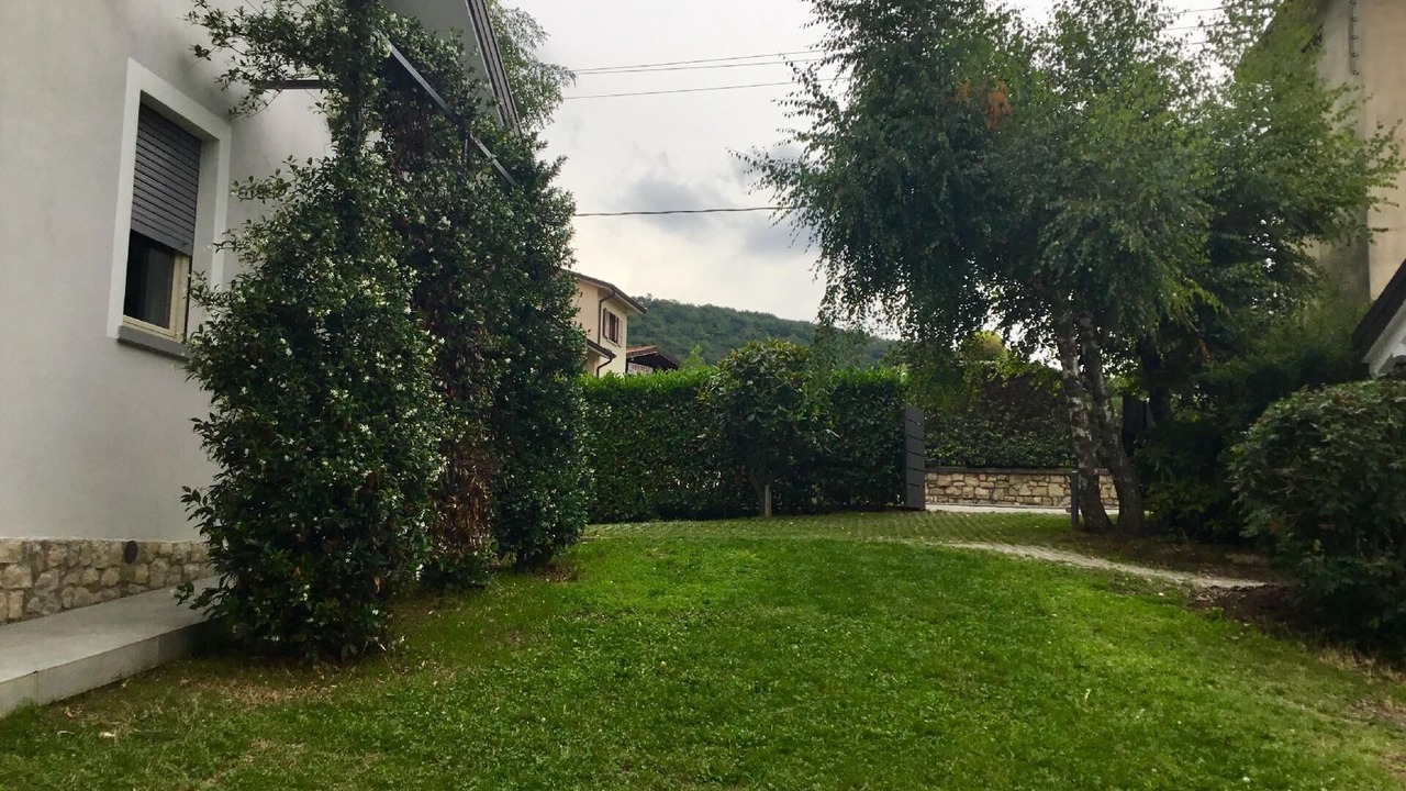 Photo of Outdoor in Esmate