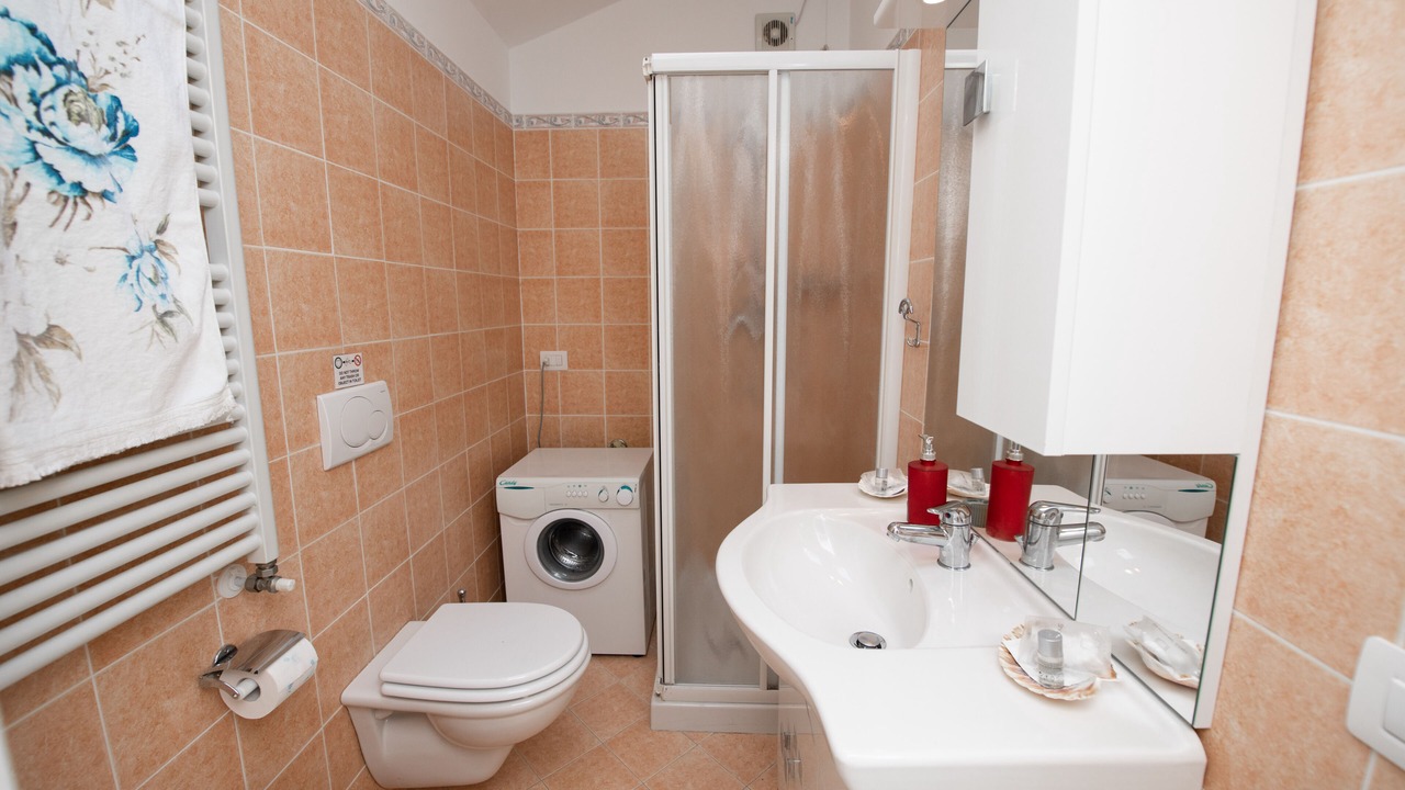 Photo of Bathroom in Lugana