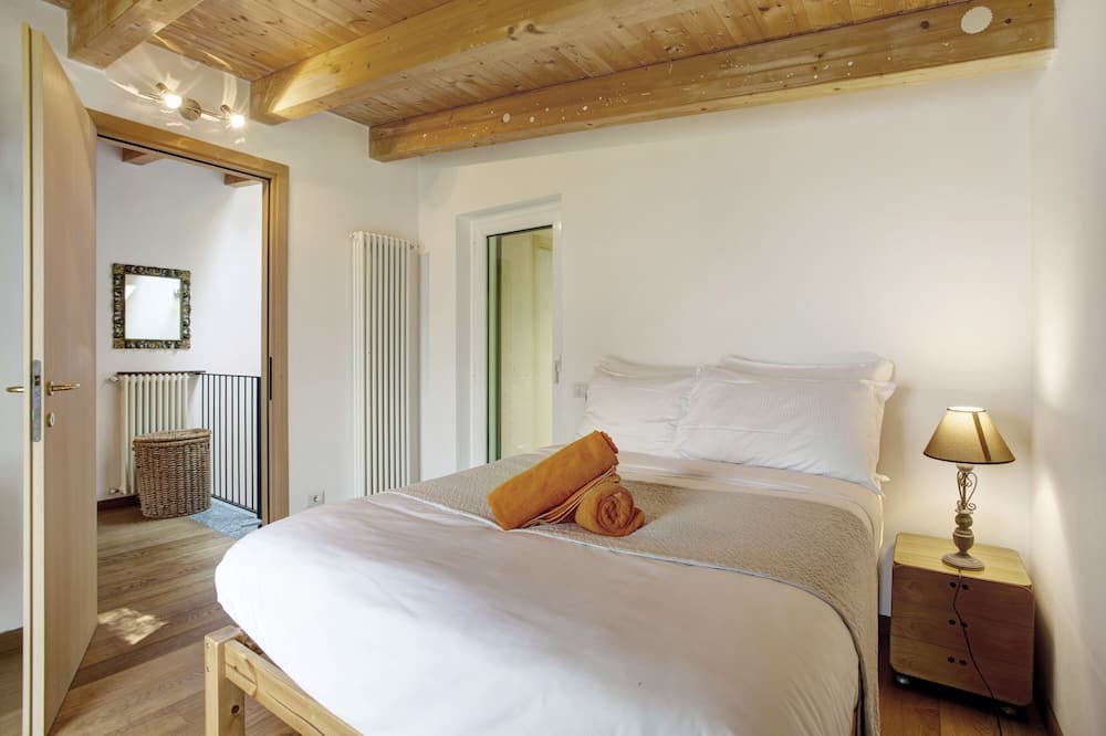Photo of Bedroom in Oliveto Lario