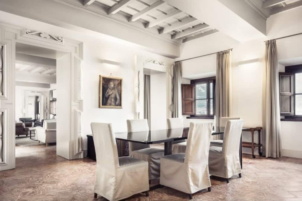 Photo of Bedroom in Torno