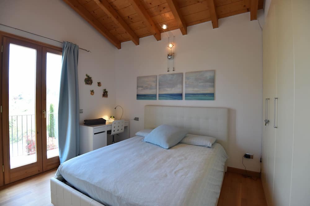 Photo of Bedroom in Brezzo di Bedero