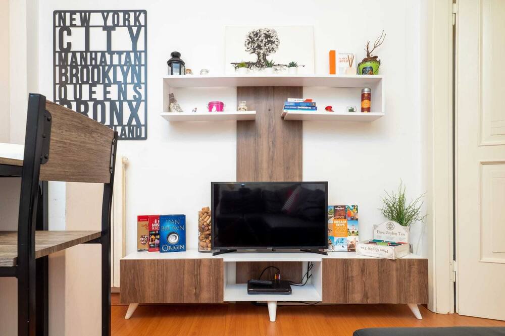 Photo of Livingroom in Navigli