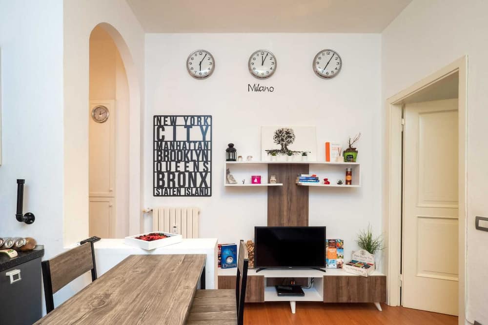 Photo of Livingroom in Navigli