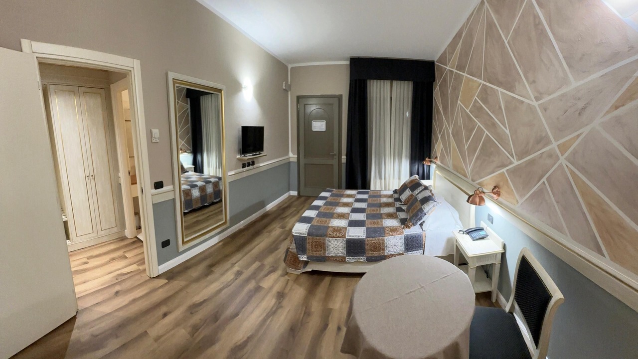 Photo of Bedroom in Lonate Pozzolo