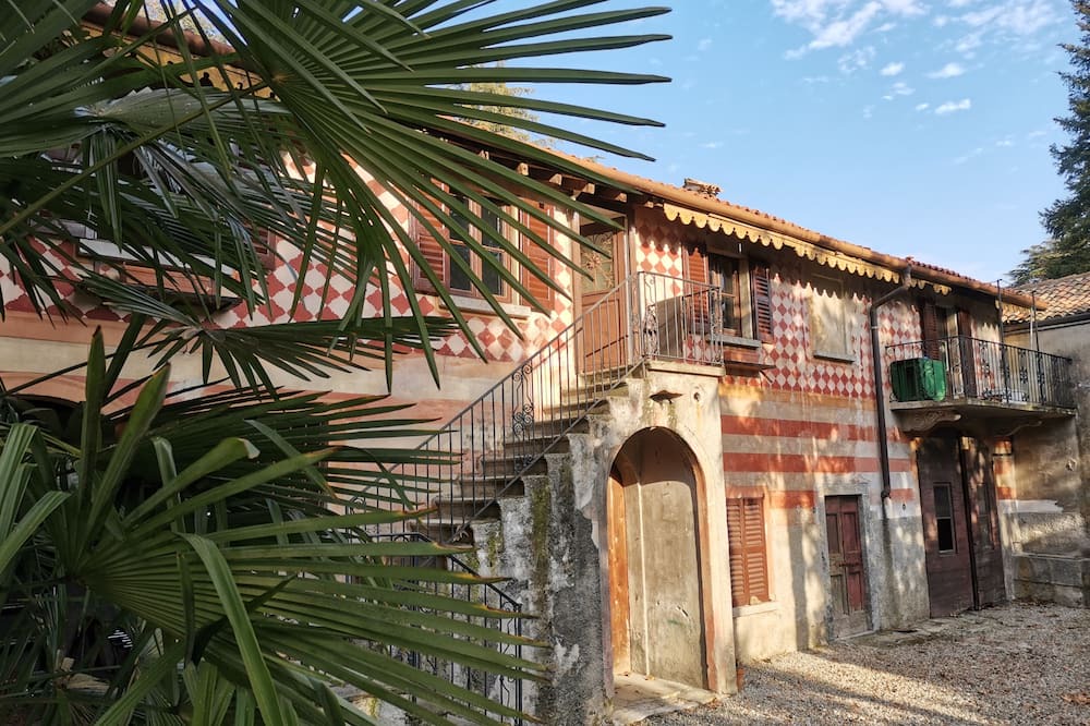 Photo of Outdoor in Erba