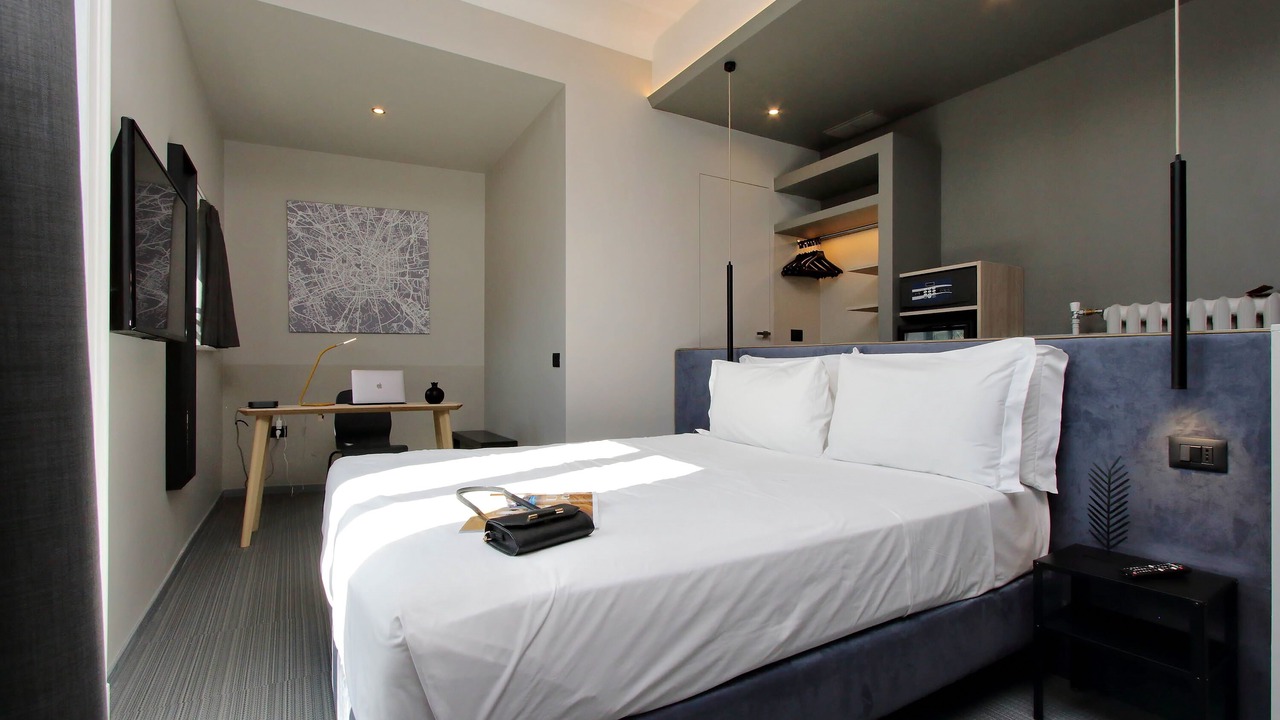 Photo of Bedroom in Tricolore