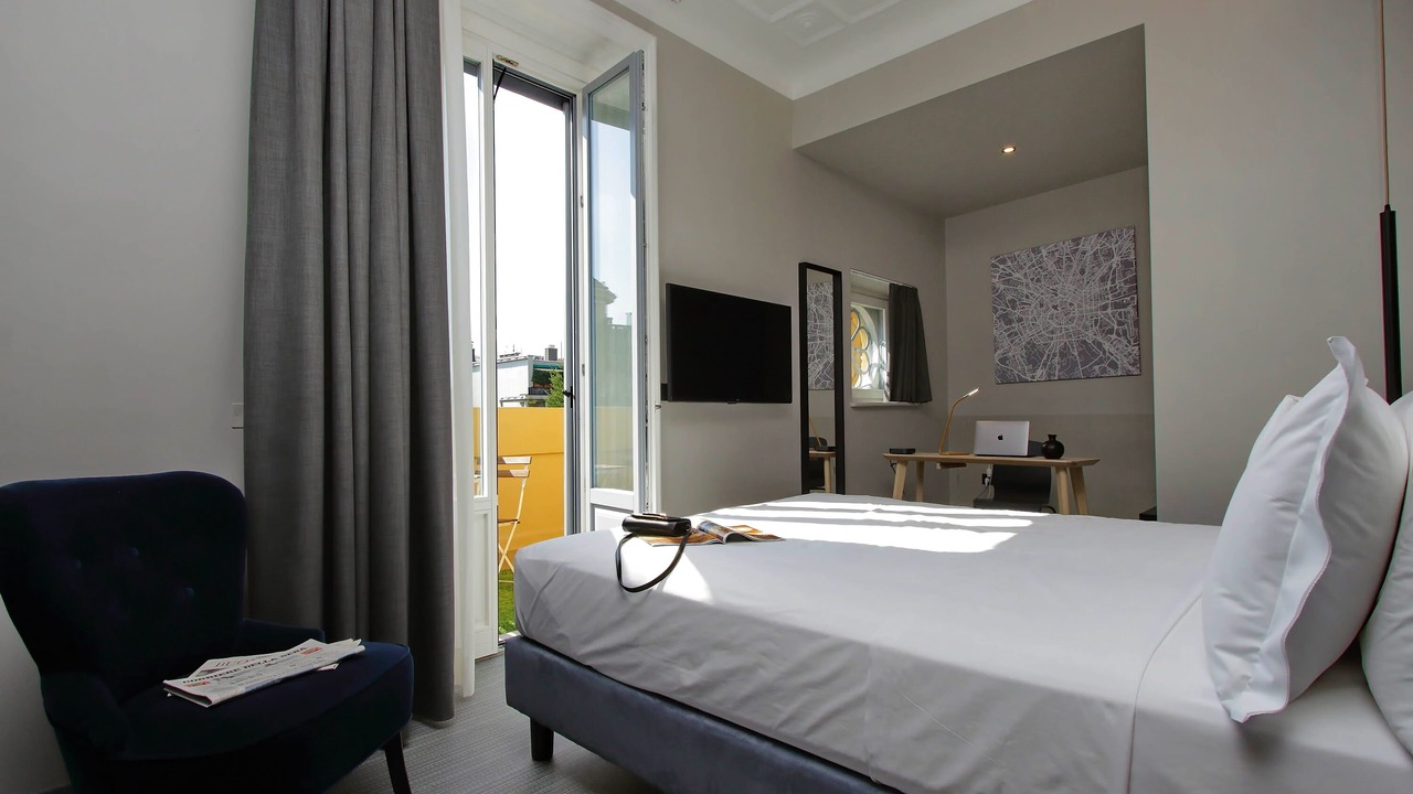 Photo of Bedroom in Tricolore