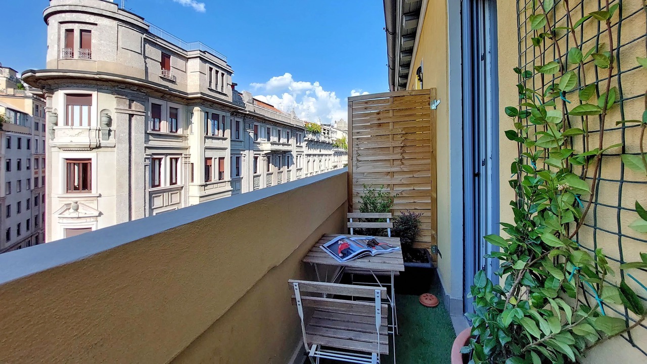 Photo of Patio Balcony in Tricolore