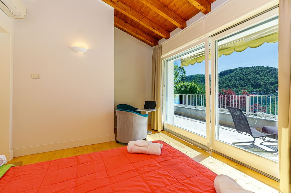 Photo of Bedroom in Comabbio
