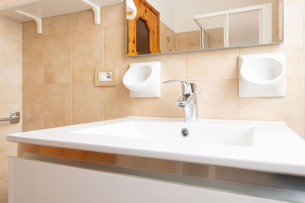 Photo of Bathroom in Premadio