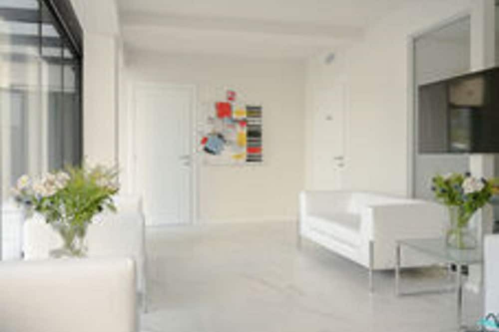 Photo of Livingroom in San Felice del Benaco