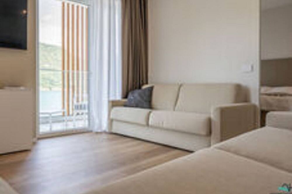 Photo of Livingroom in San Felice del Benaco
