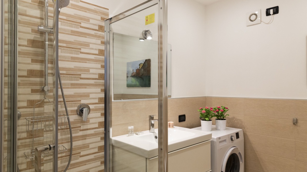 Photo of Bathroom in Affori