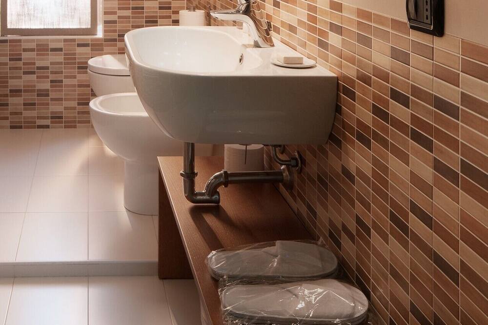 Photo of Bathroom in Scala