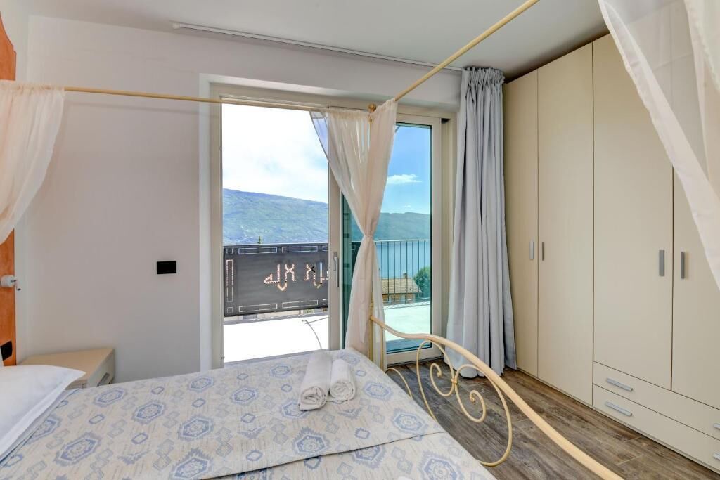 Photo of Bedroom in Aer
