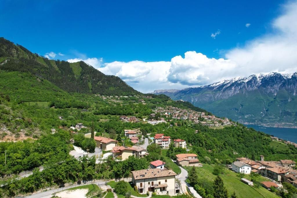 Photo of Outdoor in Aer