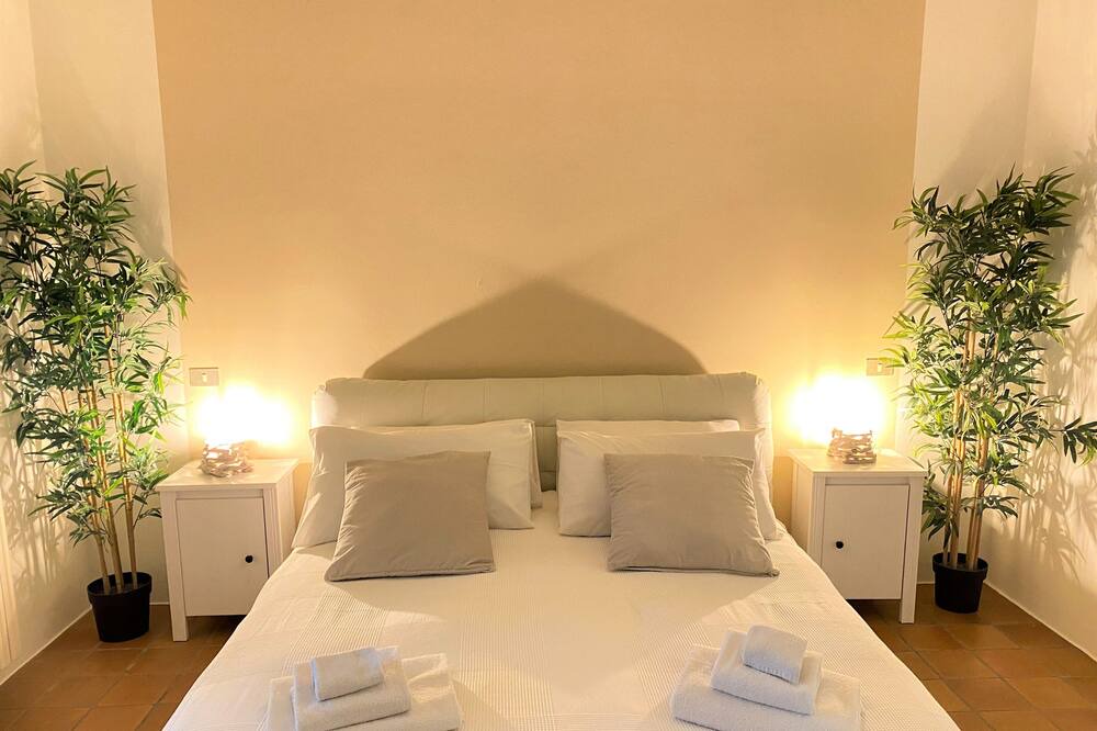 Photo of Bedroom in Iseo