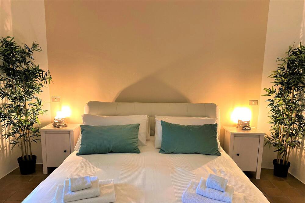 Photo of Bedroom in Iseo