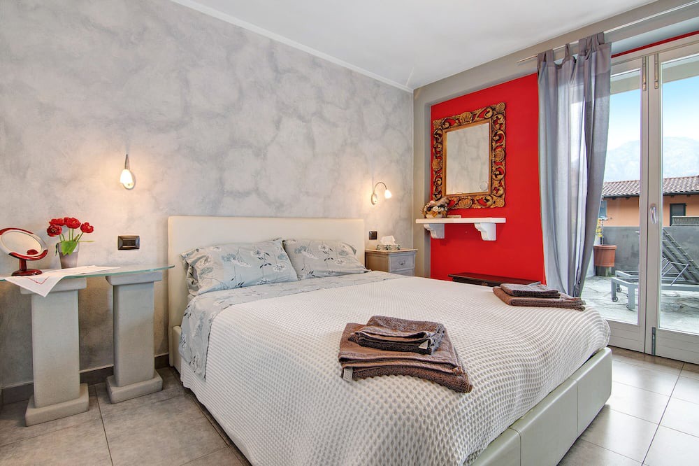 Photo of Bedroom in Mezzegra