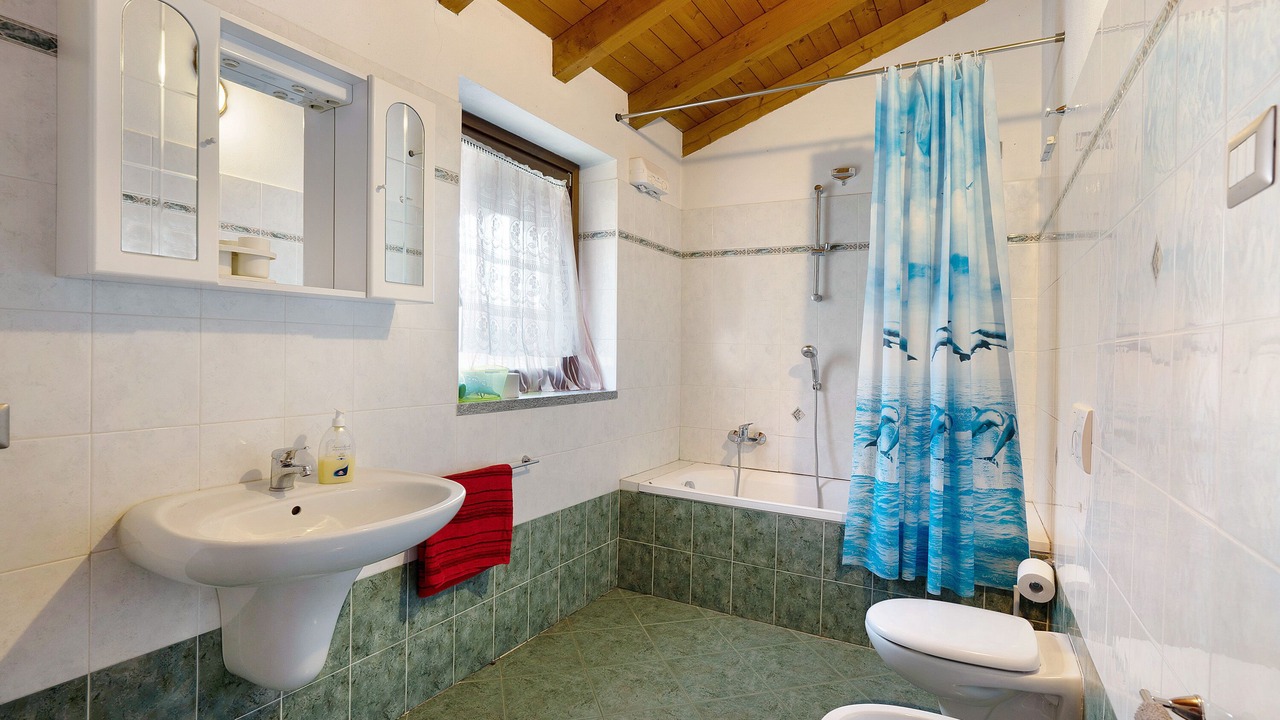 Photo of Bathroom in Monvalle