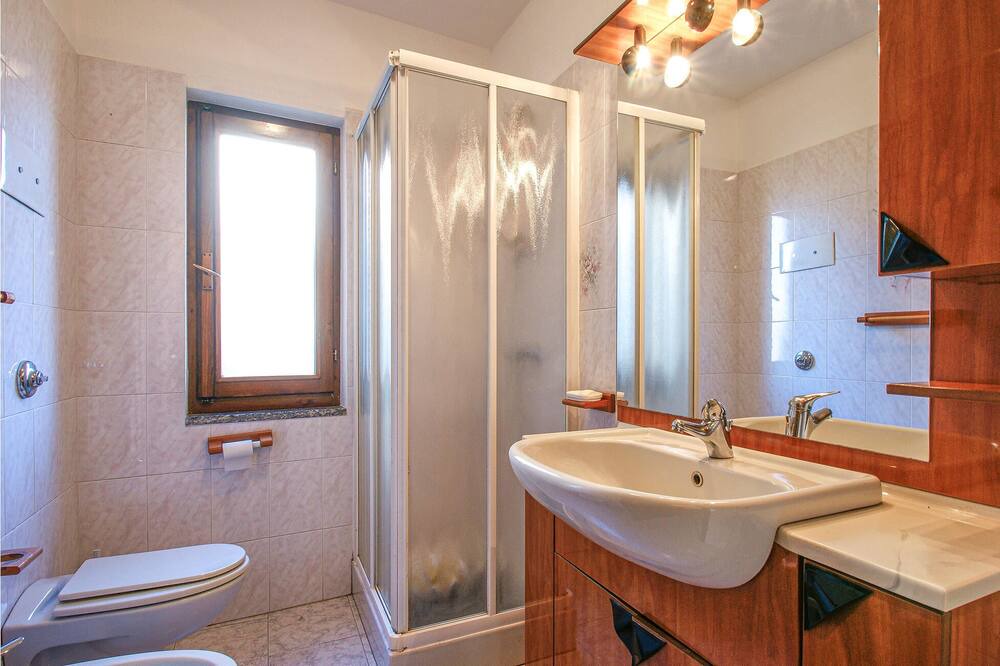 Photo of Bathroom in Dosso del Liro
